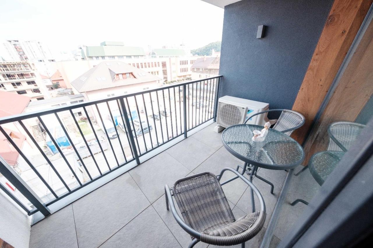 Brand New Luxury Apartment In The Heart Of Brasov Luaran gambar