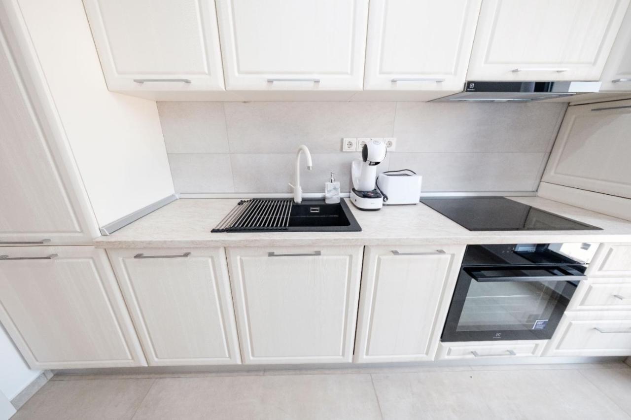 Brand New Luxury Apartment In The Heart Of Brasov Luaran gambar